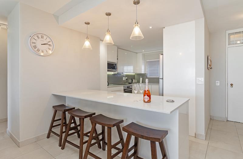 To Let 2 Bedroom Property for Rent in Dolphin Beach Western Cape